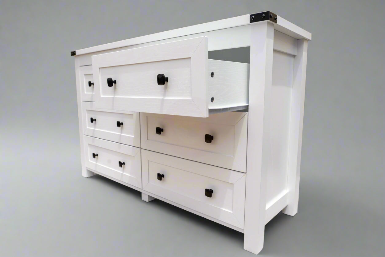 Modern White 6-Drawer Dresser – Clean Look, Smart Storage
